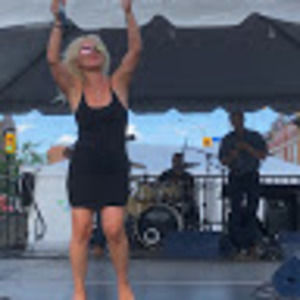 Meet your Posher, Elena